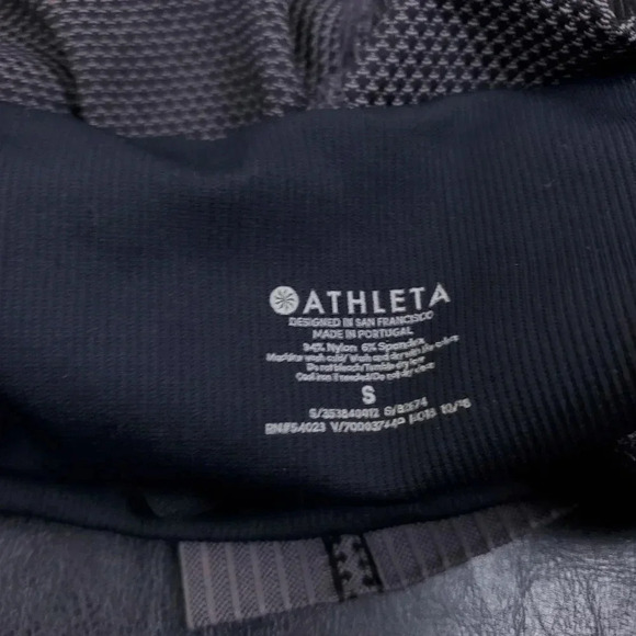 Athleta Flurry colorblock base layer S - Picture 9 of 9